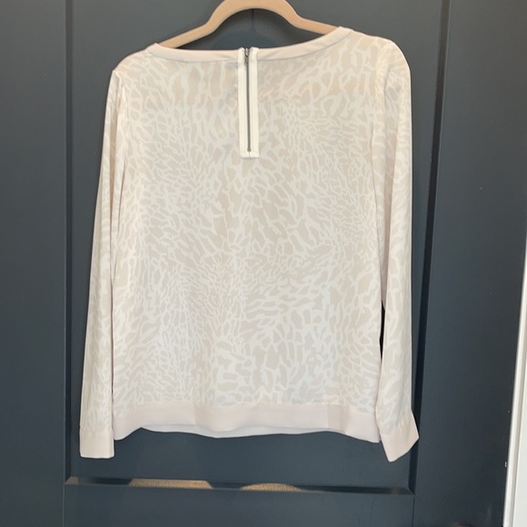 Blouse - Picture 2 of 4